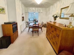 Dining area- click for photo gallery
